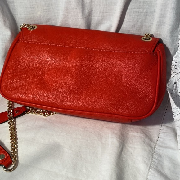Michael Kors Fulton Convertible Red Shoulder adjustable Chain bag - Picture 3 of 7